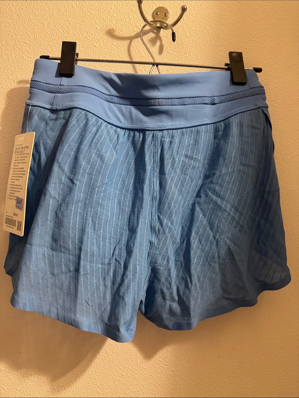 Lululemon Fast and Free Airflow MR Run Short 3” NWT SIZE 4 - Picture 4 of 6